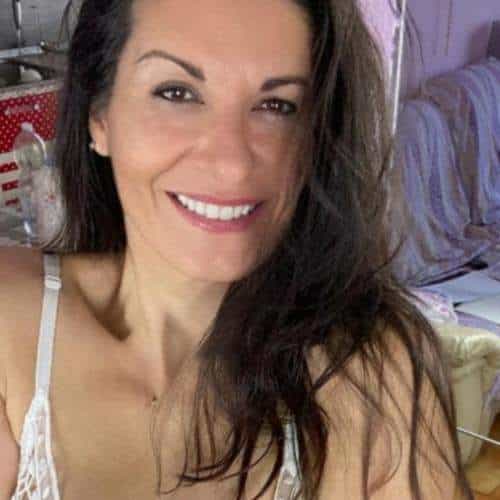 Noch suche ich nach Sex in Halle, bist du schnell genug?